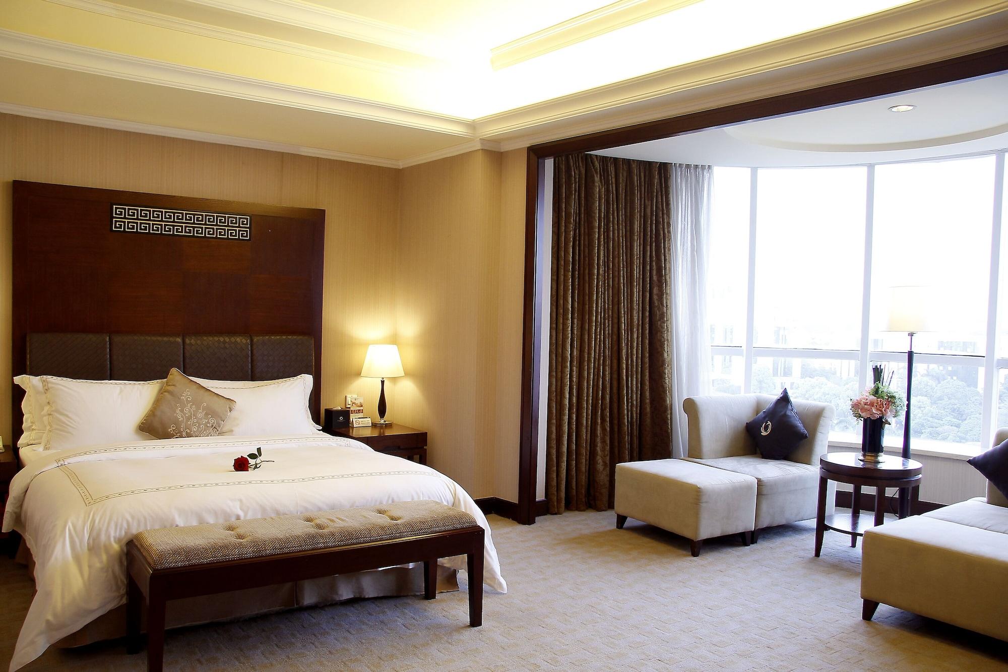 The Royal Marina Plaza Hotel Гуанджоу Екстериор снимка