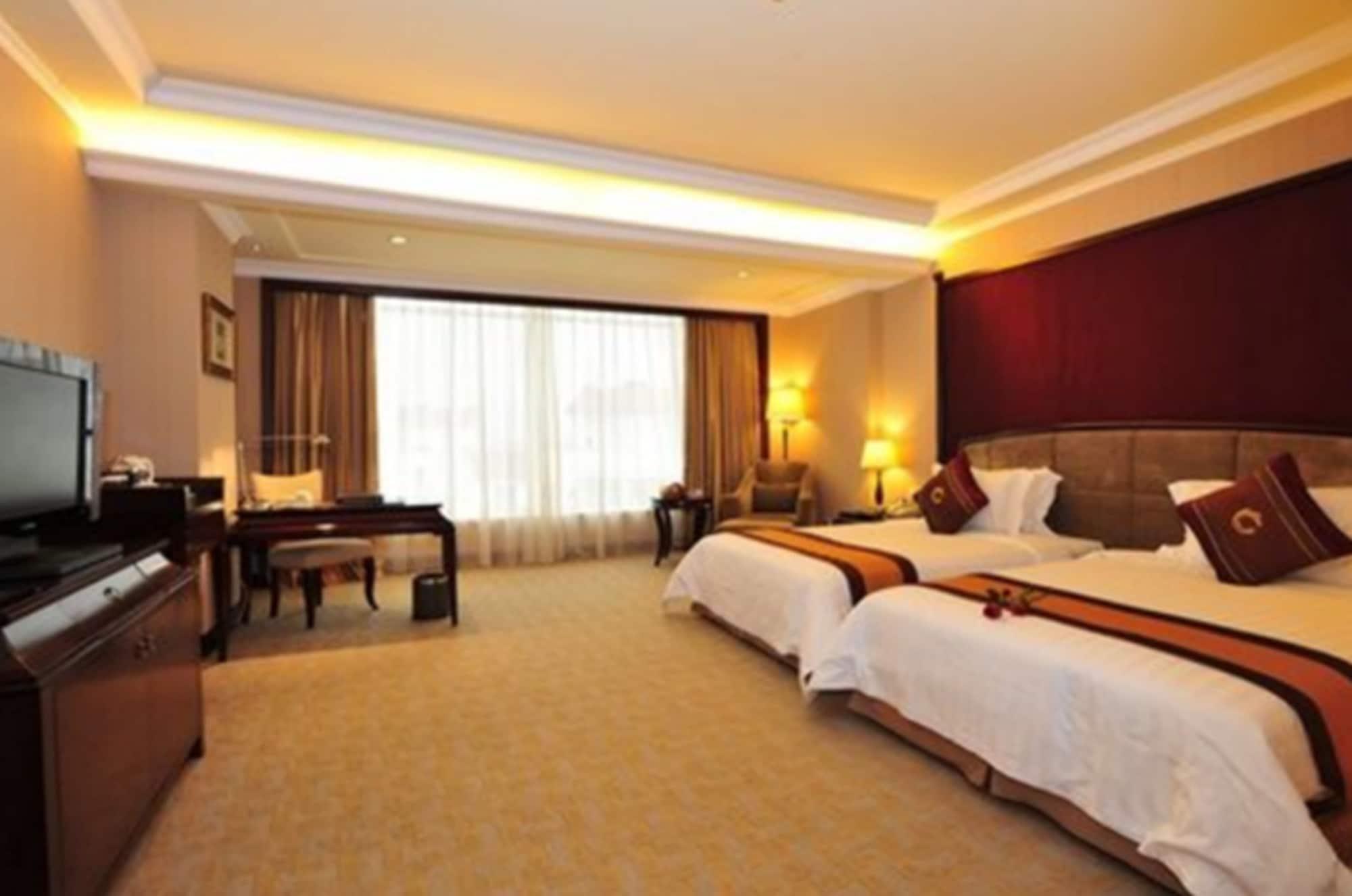 The Royal Marina Plaza Hotel Гуанджоу Екстериор снимка