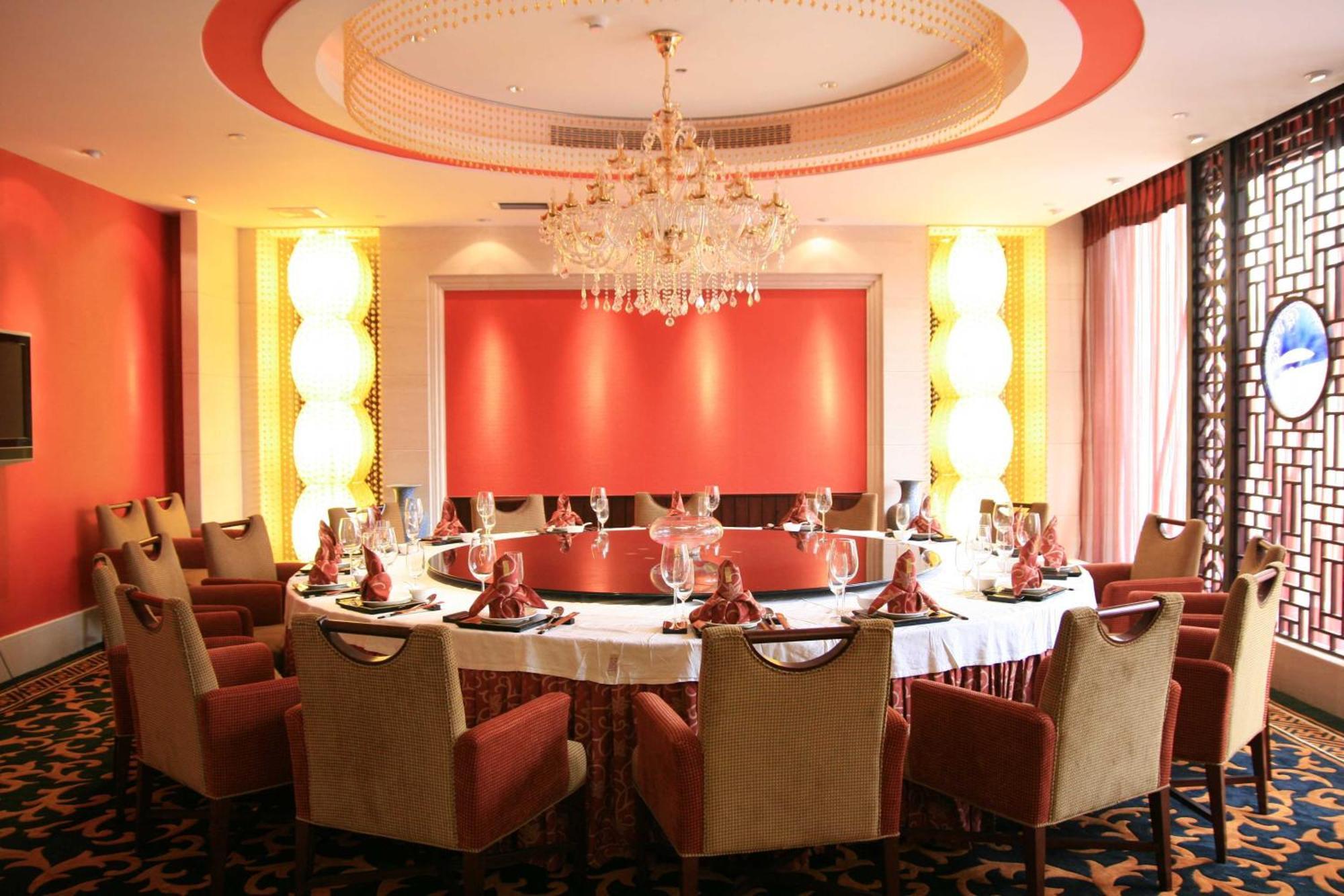 The Royal Marina Plaza Hotel Гуанджоу Екстериор снимка