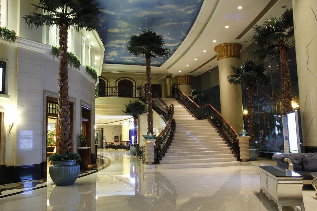 The Royal Marina Plaza Hotel Гуанджоу Екстериор снимка