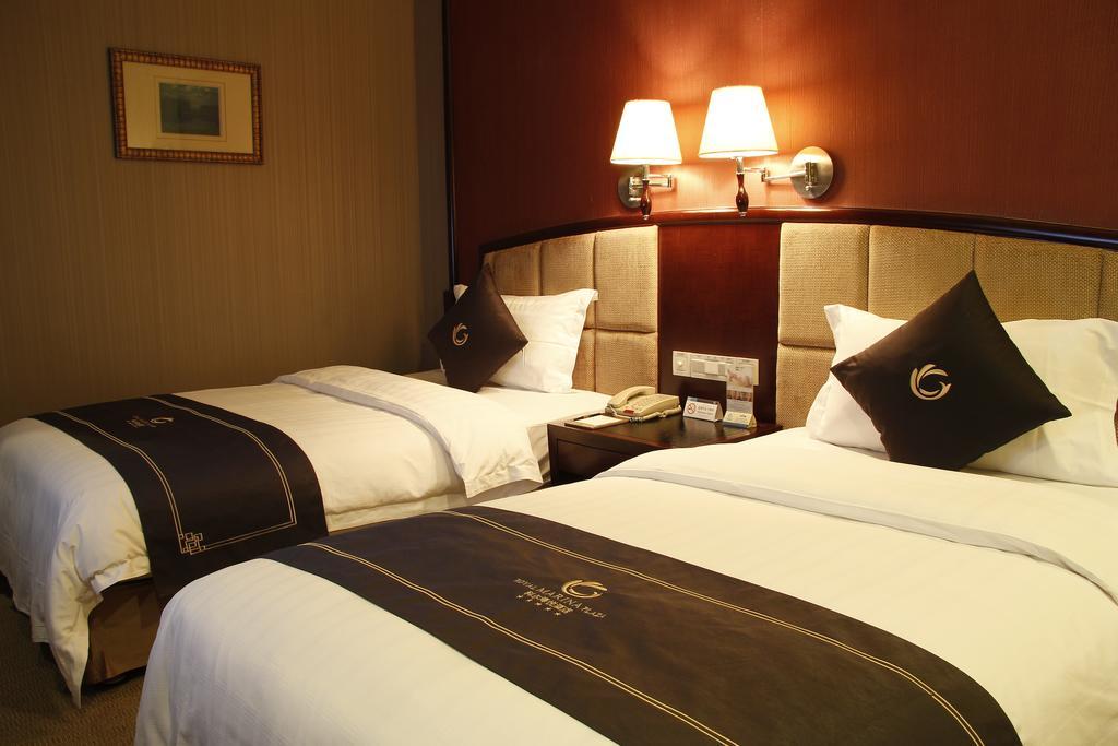The Royal Marina Plaza Hotel Гуанджоу Екстериор снимка