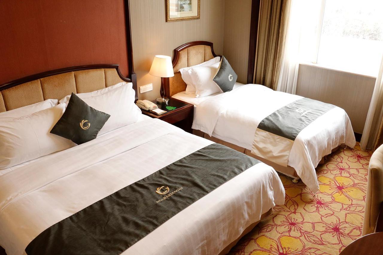 The Royal Marina Plaza Hotel Гуанджоу Екстериор снимка