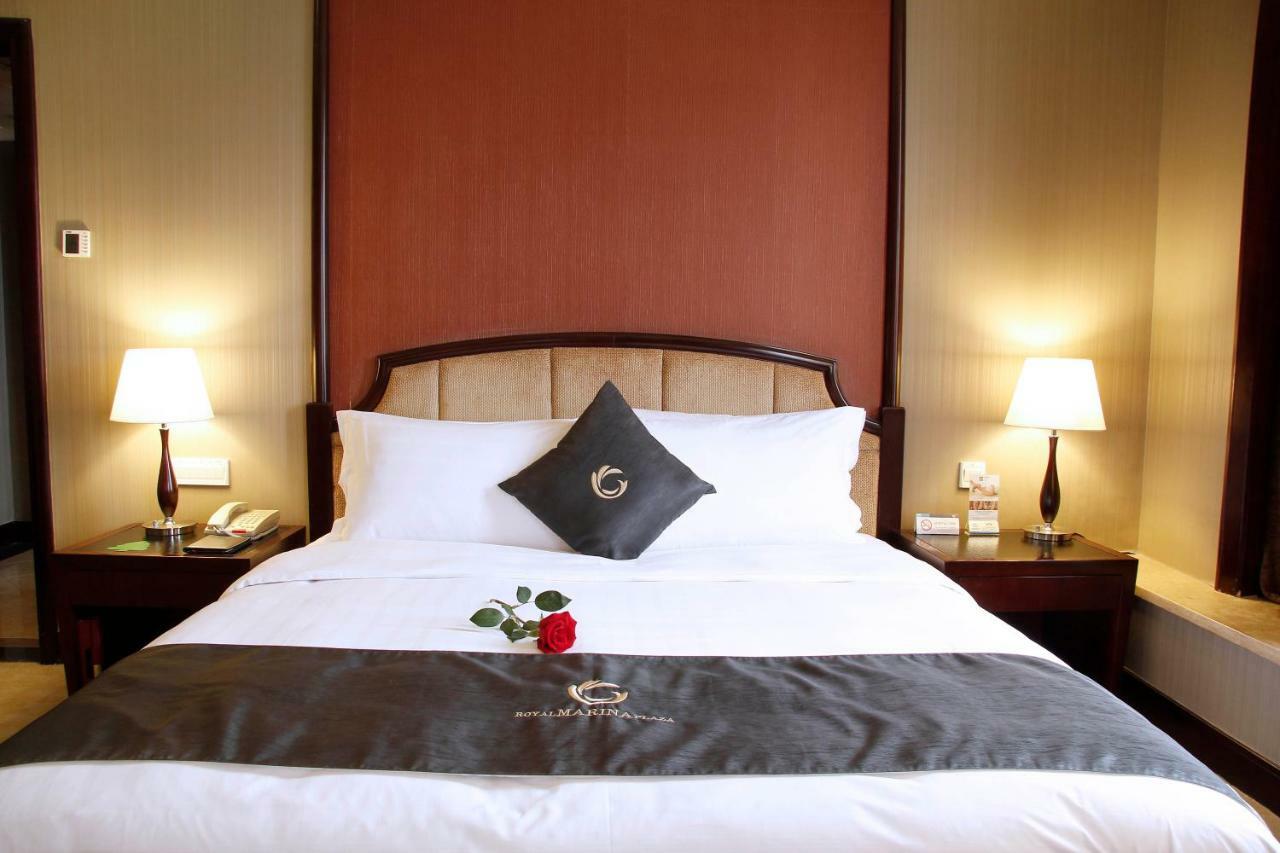 The Royal Marina Plaza Hotel Гуанджоу Екстериор снимка